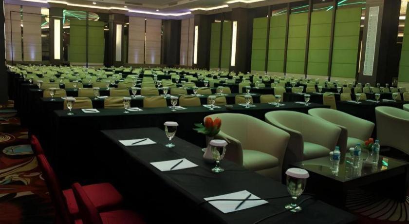 G'Sign Hotel Banjarmasin Banjarmasin  Exteriör bild